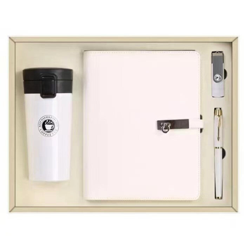 Essential Buddies / 必不可少的好友 for